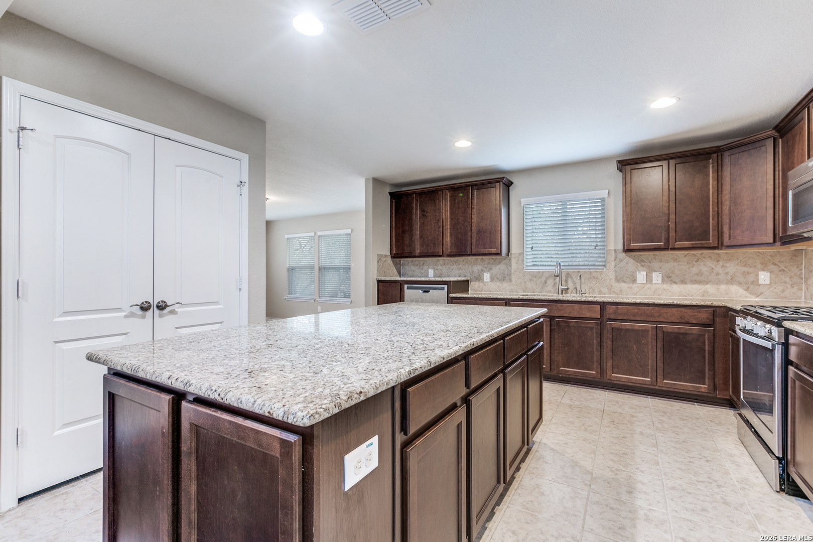 12918 Cache Creek