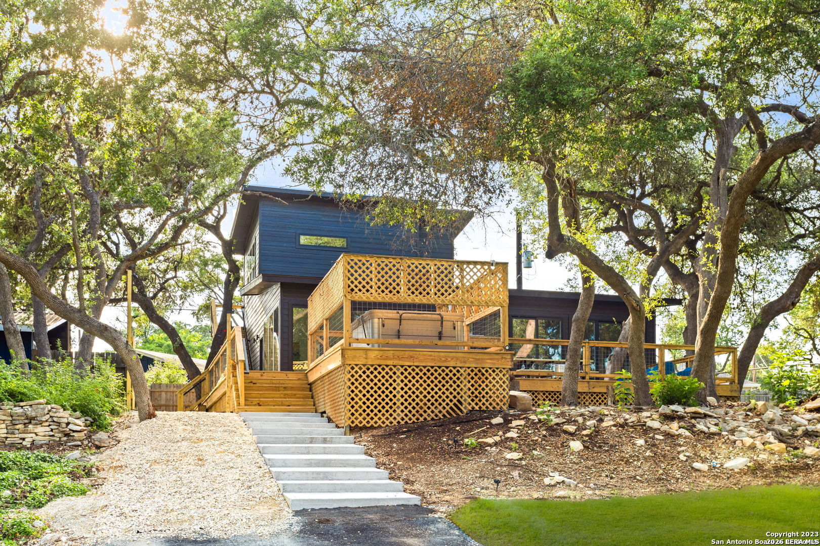 1277 Timberlane Dr